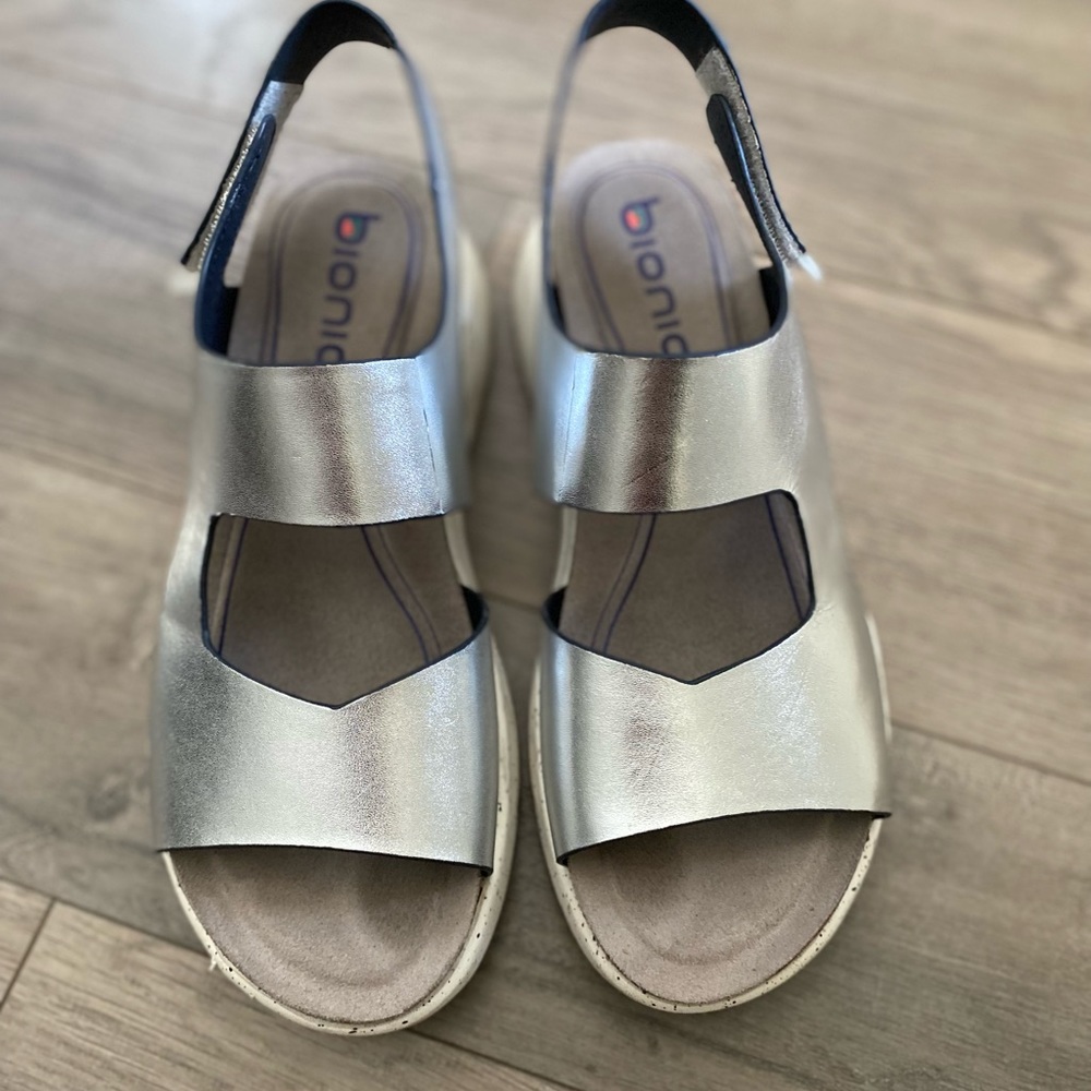 Bionica Silver Leather Comfort Sandals